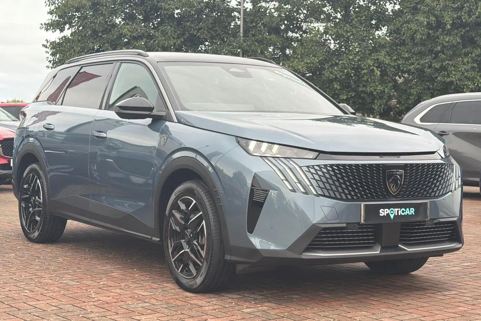 2025 Peugeot 5008