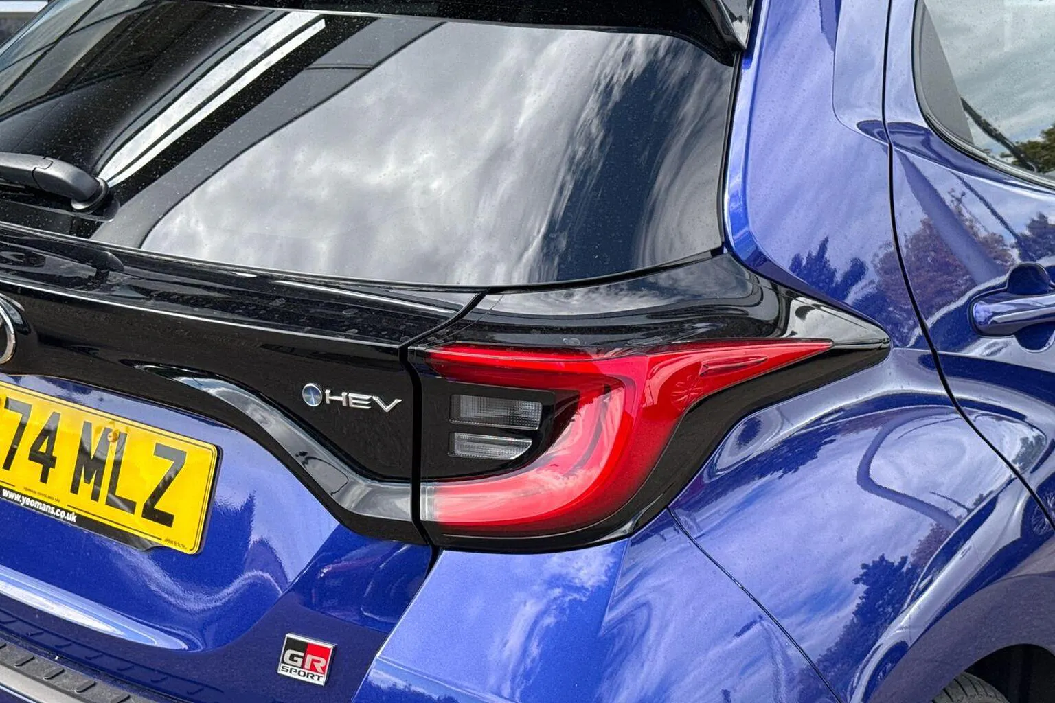 TOYOTA YARIS 1.5 VVT H GR SPORT HATCHBACK 5DR PETROL HYBRID E CVT 1.5...